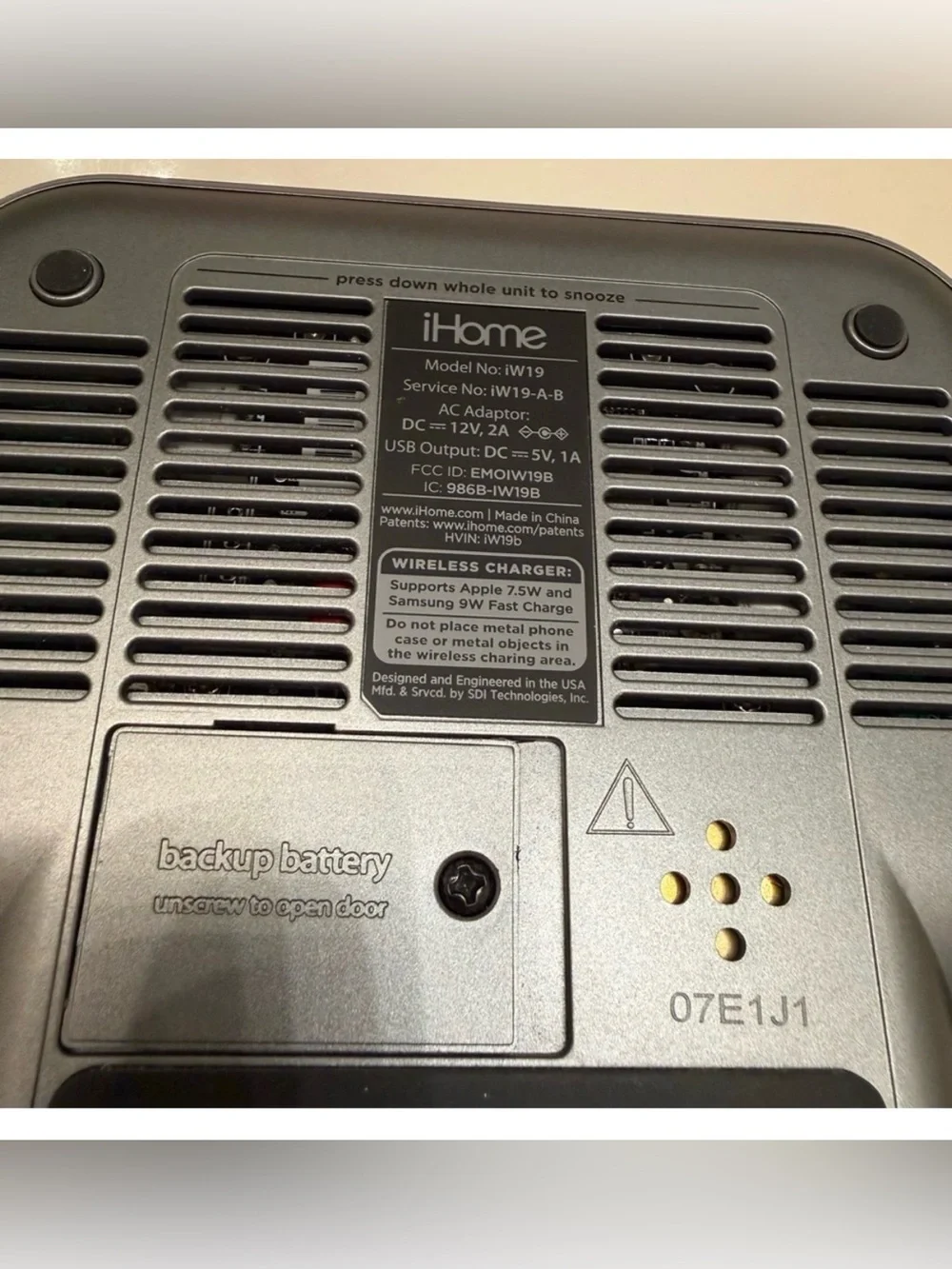 iHome Alarm Clock and Phone Charger Grey and Black Digital Battery Backup
